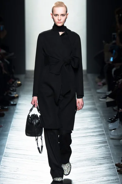 Look 3